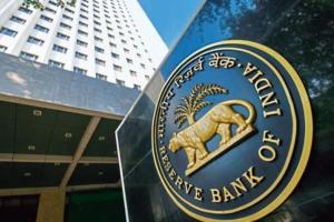 RBI ने ICICI-Kotak Mahindra बैंक पर लगाया जुर्माना, जानिए वजह