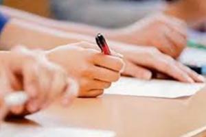 CBSE: 75 फीसदी से कम उपस्थिति पर परीक्षा में नहीं बैठ सकेंगे छात्र, स्कूलों को निर्देश जारी 