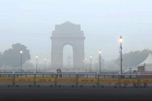 दिल्ली की हवा ‘बहुत खराब’, लेकिन कुछ सुधार हुआ, जानें कहां पर कितना AQI