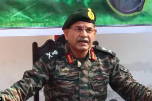 पाकिस्तान आतंकियों को जम्मू-कश्मीर में घुसपैठ कराने का प्रयास कर रहा : सैन्य कमांडर 