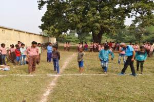अयोध्या : खेल प्रतियोगिता में छात्र-छात्राओं ने दिखाए जौहर 