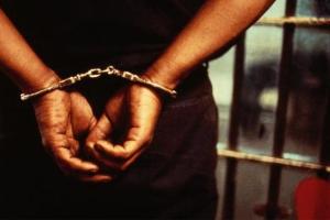 निसंतान दंपतियों को नाबालिग लड़कियों के अंडाणु बेचने के आरोप में चार गिरफ्तार 