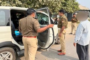 बहराइच: चार पहिया वाहन से पुलिस ने उतरवाई ब्लैक फिल्म, वसूला 1.56 लाख रुपए का जुर्माना