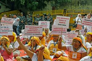 मणिपुर: आदिवासी विधायकों ने लगाया सुरक्षा बलों पर ज्यादती का आरोप 