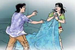 रामपुर : दूध लेने गई महिला से छेड़खानी...जानलेवा हमला भी किया