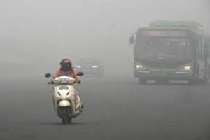 दिल्ली की वायु गुणवत्ता ‘बेहद खराब’ श्रेणी में... नहीं मिल रही साफ हवा 