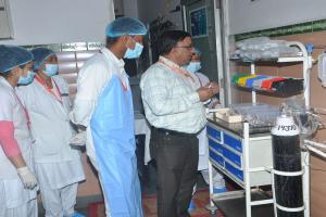 रामपुर : कायाकल्प टीम ने लिया जिला अस्पताल का जायजा, इमरजेंसी, ओटी, एक्सरे रूम, किचन में निरीक्षण को पहुंचे सदस्य