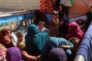 Pakistan: प्रवासियों पर कार्रवाई के बाद चार लाख से ज्यादा अफगान लोग लौटे घर