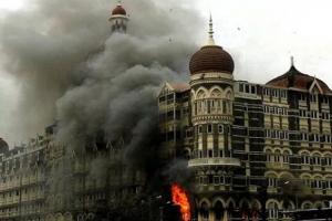 26/11 मुंबई आतंकवादी हमले की 15वीं बरसी आज, शहीदों को दी गई श्रद्धांजलि 