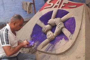 Kanpur News : ओडिशा के सैंड आर्टिस्ट ने रेत में उकेरी अनेकता में एकता की भावना, लिखा ट्रिब्यूट टू लाला लाजपतराय