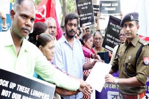 लखनऊ: IIT-BHU की छात्रा को न्याय दिलाने के लिए महिलाओं का प्रदर्शन, ऐपवा-आइसा ने उठाई कार्रवाई की मांग