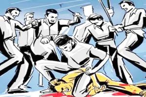सुलतानपुर: बाजार से घर लौट रहे युवक पर बदमाशों ने किया जानलेवा हमला, हालत गंभीर, मुकदमा दर्ज     