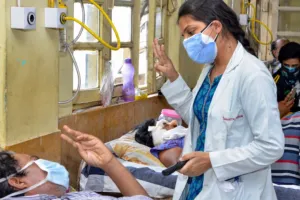हल्द्वानी: सरकारी अस्पतालों में डॉक्टरों की कमी, प्राइवेट अस्पताल बन रहे सहारा