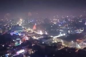 बरेली: धूमधाम से मनाई गई दिवाली...रोशनी से जगमगाया शहर, देर रात तक होती रही आतिशबाजी