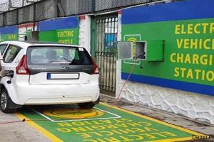 हल्द्वानी में इलेक्ट्रिक वाहन हजारों में, लेकिन चार्जिंग स्टेशन नहीं