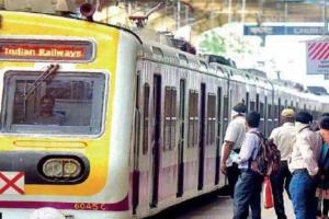मुंबई:आंबेडकर की पुण्यतिथि पर मध्य रेलवे चलाएगा विशेष ट्रेनें और अतिरिक्त लोकल सेवाएं 