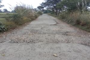 अयोध्या: ऐमी आलापुर से मुमताजाबाद संपर्क मार्ग बदहाल, 20 हजार की आबादी प्रभावित