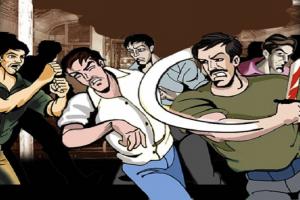 रामपुर: बैंक में घुसकर बदमाश बोला- शाखा प्रबंधक को नहीं छोडूंगा जिंदा, मैनेजर ने स्टोर में छिपकर बचाई जान
