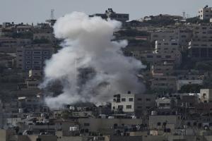 Israel-Hamas War: इजरायल ने वेस्ट बैंक पर किया हमला, दो की मौत... 10 अन्य घायल 