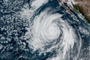 US: कैलिफोर्निया में तूफान से बाढ़ का खतरा, राष्ट्रीय मौसम सेवा ने जारी की चेतावनी 