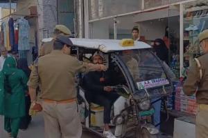 बरेली: प्रतिबंधित स्थानों पर दिखे ई-रिक्शा, एसपी ट्रैफिक ने की कार्रवाई
