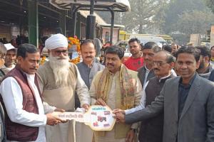 किसान सम्मान दिवसः केंद्रीय राज्य मंत्री ने सम्मान देकर 32 किसानों का बढ़ाया मान 