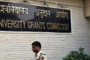 UGC ने विदेशी विश्वविद्यालयों के सहयोग से ऑनलाइन डिग्री पेश कर रहीं कंपनियों को दी चेतावनी 