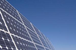 एलएंडटी को दुबई में सौर ऊर्जा संयंत्र स्थापित करने का मिला ठेका 