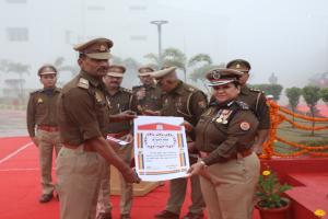 गणतंत्र दिवस पर 510 पीआरवी कर्मी और 40 सजग नागरिकों को यूपी डायल-112 ने किया सम्मानित