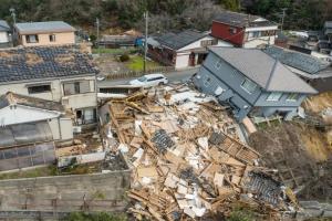 Japan: भूकंप में लापता 51 लोगों की तलाश जारी, फुमियो किशिदा ने खोज अभियान करने का किया आग्रह 