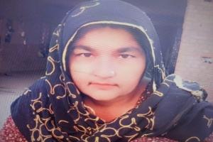 बिजनौर: सड़क किनारे मिला महिला का शव, हत्या की आशंका