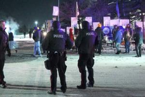 कनाडा में गुरुद्वारे के बाहर विरोध प्रदर्शन, दो लोग घायल...जांच शुरू
