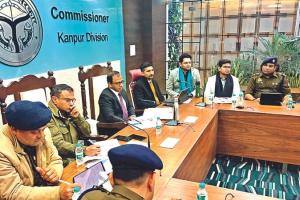 Kanpur: चौराहों पर बनेंगी स्लिप रोड और फ्री लेफ्ट टर्न, मंडलायुक्त और पुलिस कमिश्नर ने बदहाल यातायात सुधारने की कमान