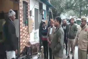 मुरादाबाद : कलेक्ट्रेट की सड़क पर जाम में फंसे एसएसपी तो आया गुस्सा, जानिए फिर क्या हुआ? Video Viral 