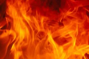 काशीपुर: सिलेंडर लीक होने से मिठाई की दुकान में लगी आग