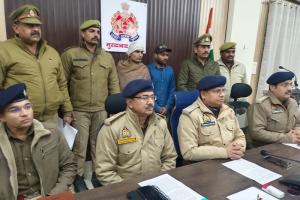मुरादाबाद : प्राचीन शिव मंदिर के पुजारी की हत्या के आरोप में दो अभियुक्त गिरफ्तार, एसएसपी ने किया खुलासा