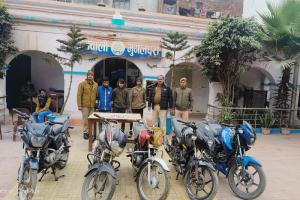मुरादाबाद : सीसीटीवी फुटेज की मदद से बाइक चोर गिरफ्तार, तमंचा-कारतूस भी बरामद