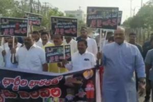 आंध्र प्रदेश : तेलुगू देशम पार्टी के 13 विधायक विधानसभा से निलंबित