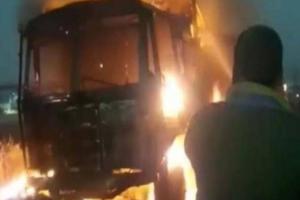 महाराष्ट्र: पालघर के पार्किंग क्षेत्र में आग लगने से छह ट्रक को नुकसान, थे लगभग 100 वाहन