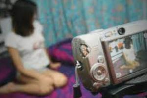 बरेली: किशोरी को प्रेमजाल में फंसाकर 3.60 लाख रुपये हड़पे, वीडियो वायरल करने की दी धमकी