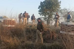 Fatehpur Crime: शादी का कार्ड देकर लौट रहे हिस्ट्रीशीटर को मारी ताबड़तोड़ गोली, जांच में जुटी पुलिस