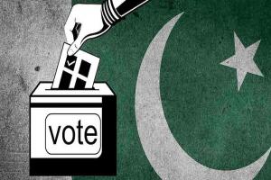 Pakistan Election Result: पाकिस्तान में धीमी गति से मतगणना जारी, किसी को स्पष्ट बहुमत न मिलने के आसार 