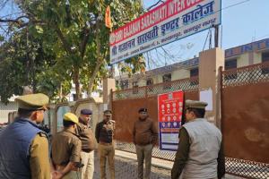 UP Police Exam 2024: कानपुर में 110 सेंटर में हो रही पुलिस भर्ती परीक्षा... एसटीएफ-क्राइम ब्रांच मुस्तैद, खुफिया भी सक्रिय