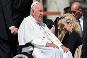 वेटिकन सिटी: पोप फ्रांसिस के स्वास्थ्य में सुधार
