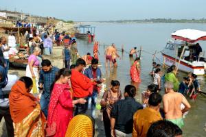Maghi Purnima 2024: माघी पूर्णिमा पर हजारों श्रृद्धालुओं ने गंगा में लगाई डुबकी…यहां जानें- दान करने का महत्व