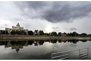 लखनऊ: रात में सर्द हवाओं के बीच फिर बदलेगा राजधानी का मौसम, बारिश की संभावना