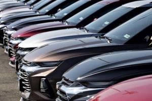लखनऊ: यूपी में वाहनों की बिक्री भर रही है 'फर्राटा', बीते एक साल में सड़कों पर आ गए साढे़ चार करोड़ नए वाहन!