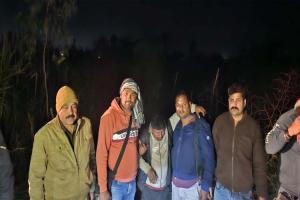 सीतापुर: पुलिस को मिली सफलता, मुठभेड़ में ईनामी बदमाशों को किया गिरफ्तार, पैर में लगी गोली