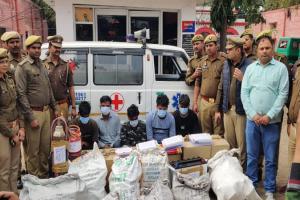 लखनऊ: चोरी का शातिराना अंदाज, एंबुलेंस से निकलते थे चोरी करने, दुकान का ताला तोड़ माल कर देते थे साफ, 5 गिरफ्तार 