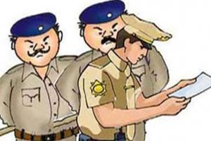 बरेली: सपा नेता घर छोड़कर फरार, पुलिस ने रात में दी दबिश